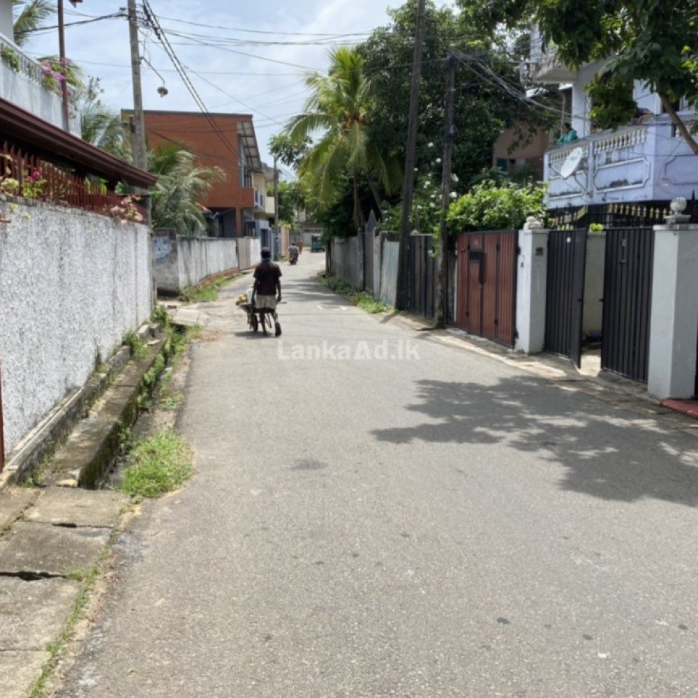 Land for SALE Mt Lavinia, Colombo 1